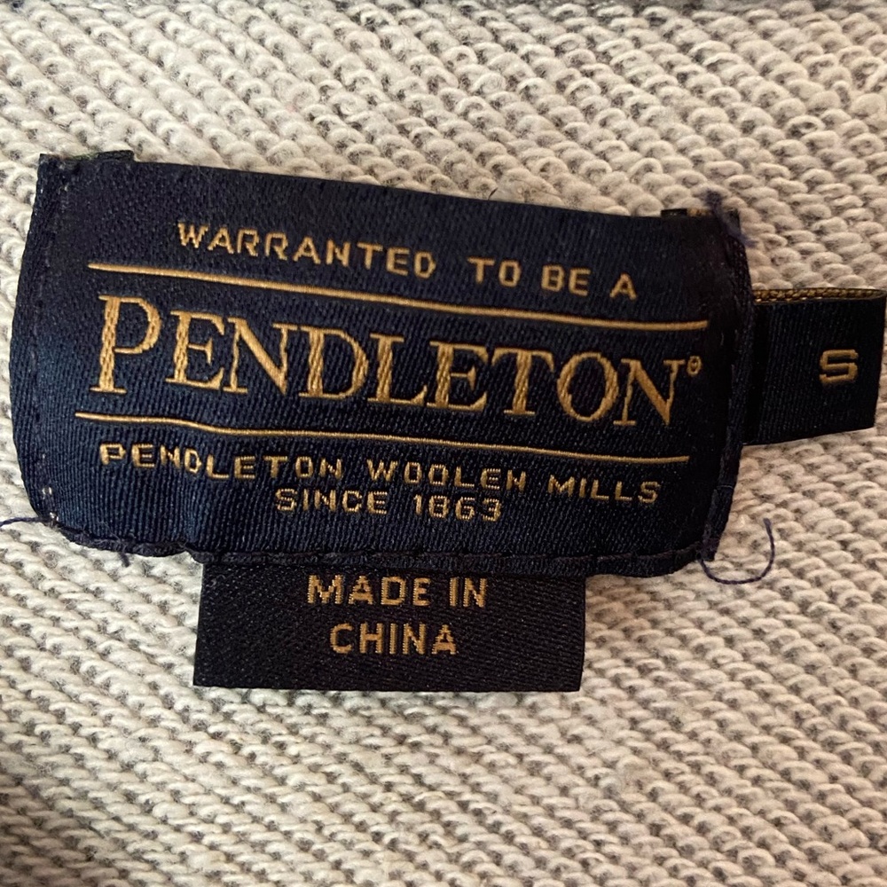 Pendleton Gray Pullover Sweatshirt With Floral De… - image 4